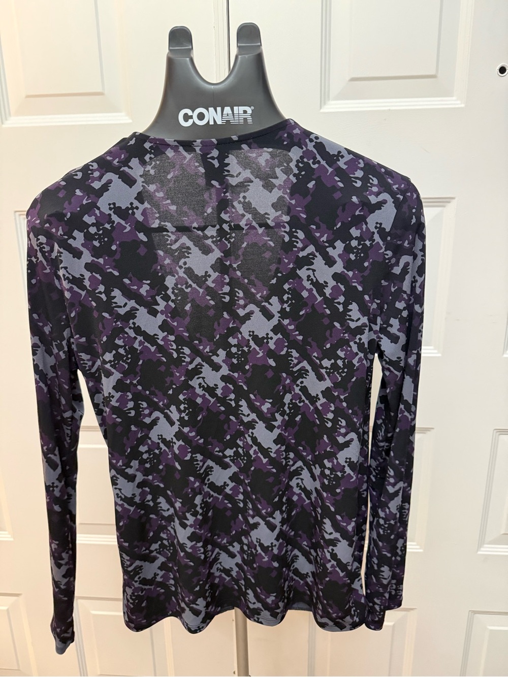 Merona Black and Charcoal Camouflage Top - Picture 2 of 3